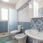 Leverblu House And 3*