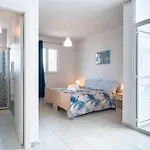 Leverblu House And Vendégház 3*