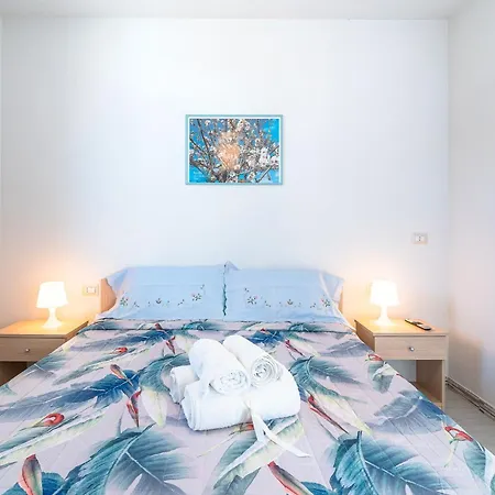 Konukevi Leverblu House And 3*